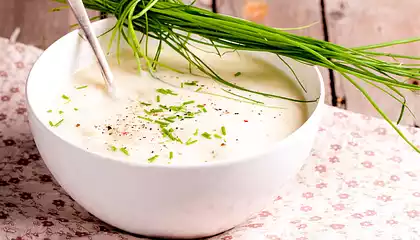 Yummy Creamy Cauliflower Soup