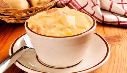 Best Cheesy Chicken Chowder