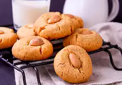 Creamy Smooth Peanut Butter Cookies