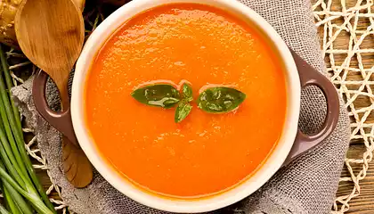 Mom's Spiced Carrot Soup