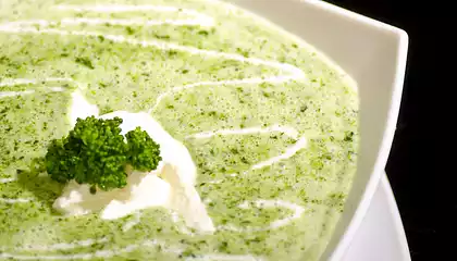 Mom's Cream of Broccoli Soup 