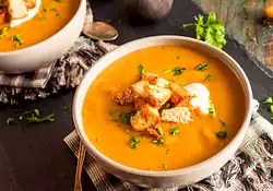 Cheesy Roasted Pear, Butternut and Leek Soup