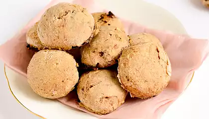 Gruyère Whole Wheat Biscuits with Herbs