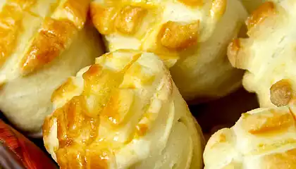 Golden Buttermilk Biscuits