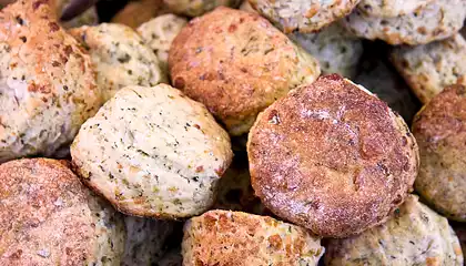 Bisquick Cheese Biscuits with Herbs