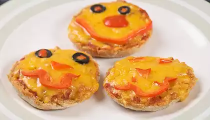 Jack-O-Lantern Halloween Pizzas