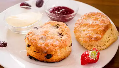 Oatmeal Currant Buttermilk Drop Biscuits