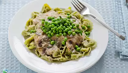 Spinach Tortellini with Creamy Mushroom Sauce