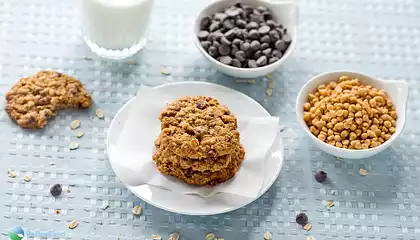 Best Pecan Chocolate Chip Oatmeal Cookies