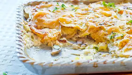 Cheesy Potato, Leek and Mushroom Gratin