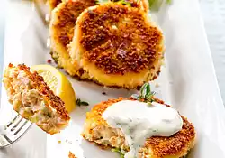 Secret Fresh Salmon Cakes