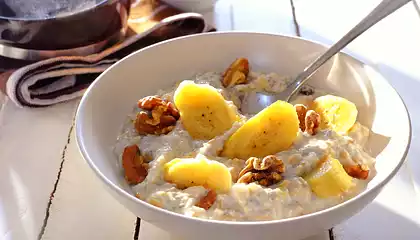 Banana-Walnut Breakfast Muesli