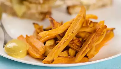 Sweet Potato Fries with Curried Mayonnaise Dip