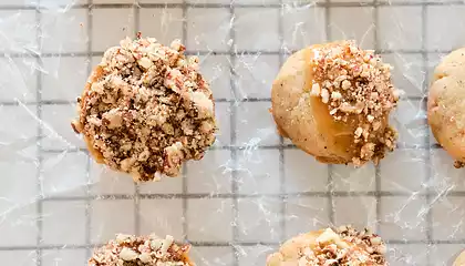 Caramel Nut Acorn Cookies