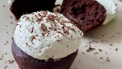 St. Patrick's Day Grasshopper Pie Cupcakes