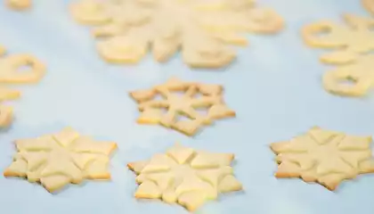 Christmas Snow Flake Cookies