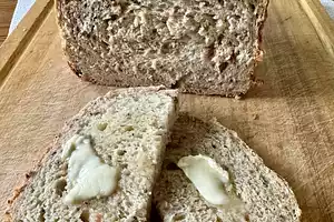 Bread Machine Pepperoni, Olive, and Oregano Pizza Bread