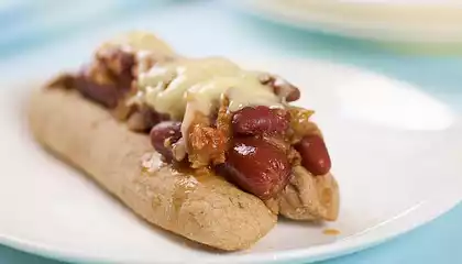 Easy Delicious Chili Dogs