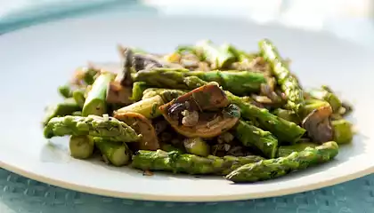 Asparagus with Mushrooms and Fresh Coriander