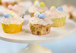 Easter Yogurt Lemon Cupcakes with Lemon Cream Cheese Frosting