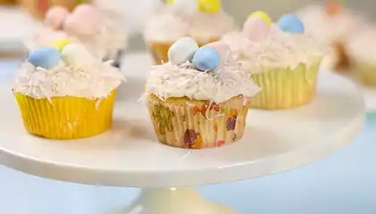 Easter Yogurt Lemon Cupcakes with Lemon Cream Cheese Frosting