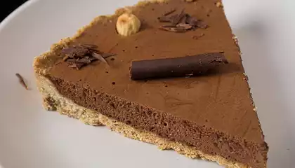 Low Fat and Whole Wheat Chocolate Hazelnut Tart 