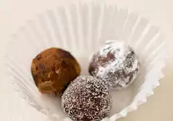 Honey-Rum Balls