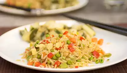 Chinese Fried Rice with Bell Pepper, Peas and Carrots