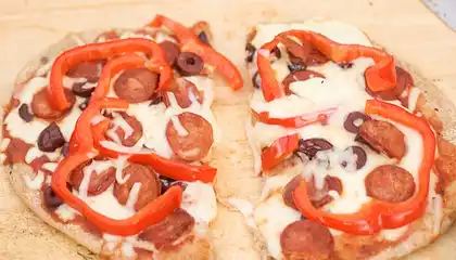Grilled Chorizo Pizza 