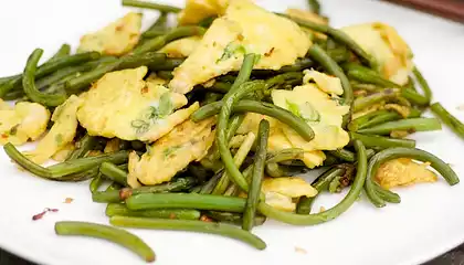 Garlic Scape Stir-fry with Scrambled Eggs