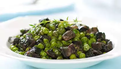 Skillet Peas with Mushroom and Thyme