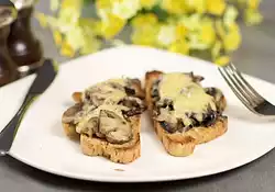 Cheesy Mushrooms on Crispy Toast