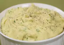 Brie Baked Mashed Potatoes