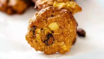 Apple-Oatmeal-Raisin Cookies