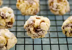 Rum and Raisin Christmas Popcorn Balls 