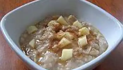 Crockpot Irish Oatmeal with Apples