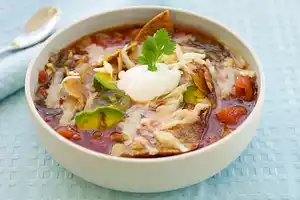 Sopa Azteca (Tortilla Soup)