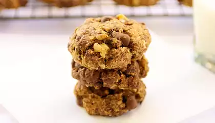 Neiman-Marcus Oatmeal Chocolate Chip Cookies