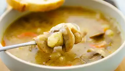 Russian Mushroom and Potato Soup 