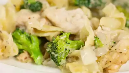 Broccoli, Chicken and Noodle Casserole