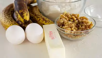 Applesauce, Chocolate Chip and Banana Bread