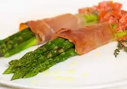 Asparagus Prosciutto Bundles