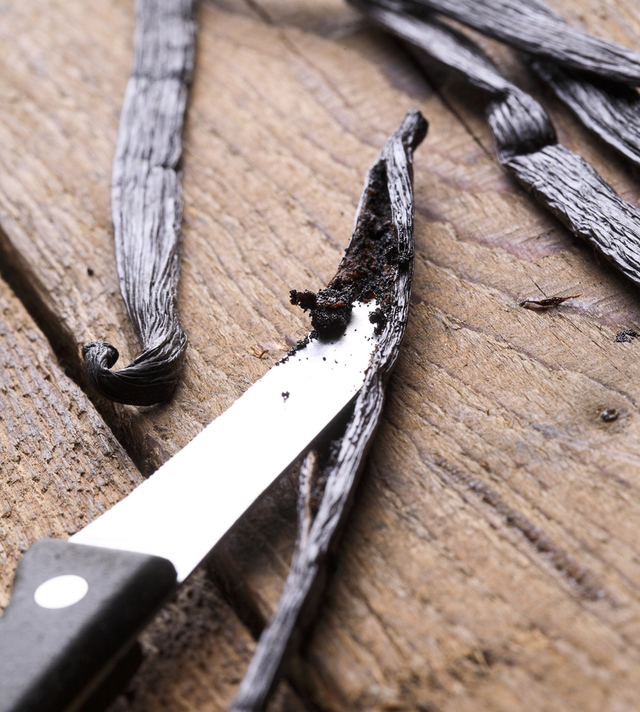 vanilla bean pod scraped