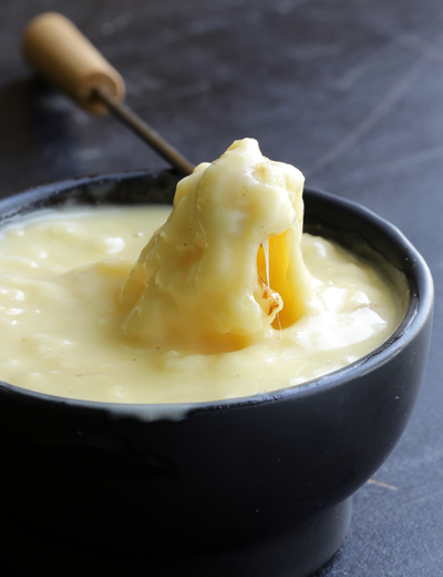 melted gruyere cheese fondue